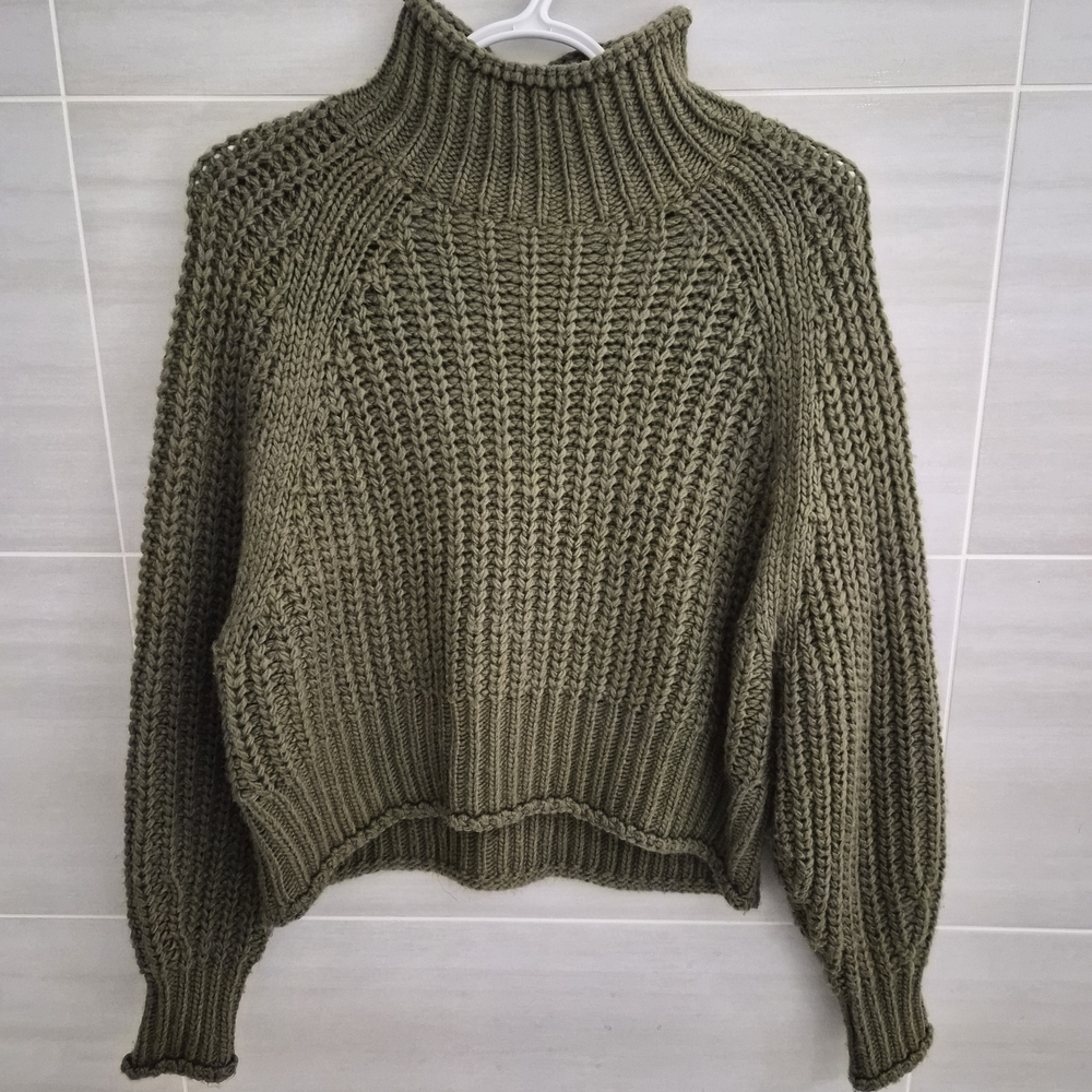 H&M Khaki Turtleneck Sweater